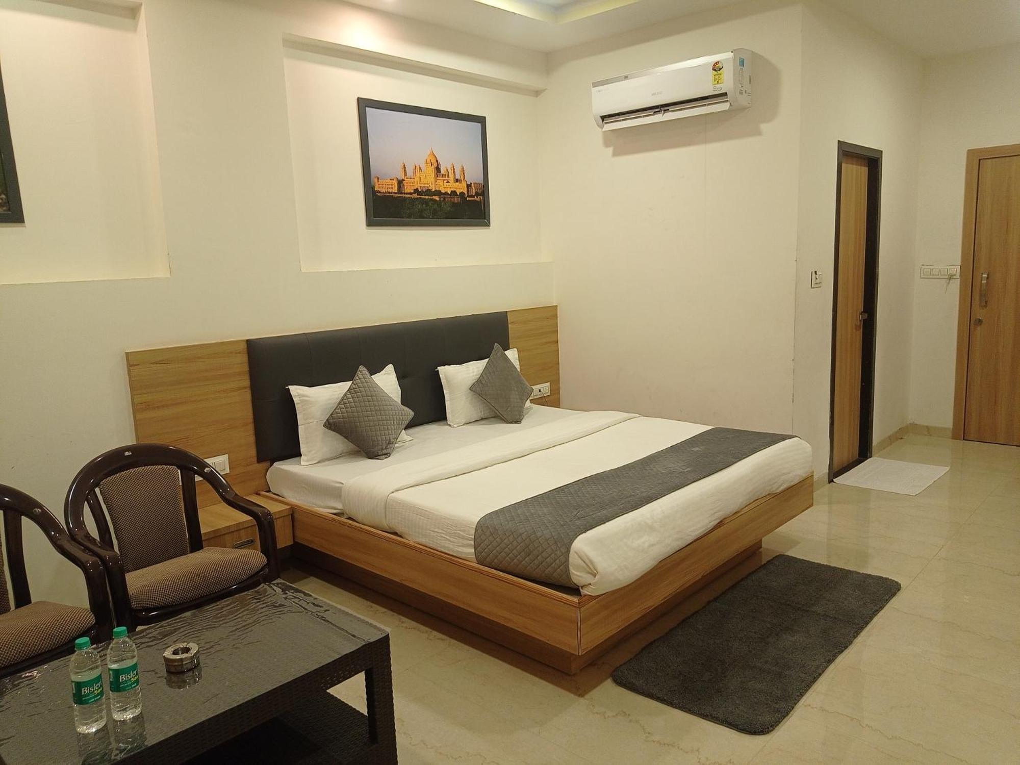 Sun Stone Hotel & Club - Jawai Sheoganj Eksteriør bilde