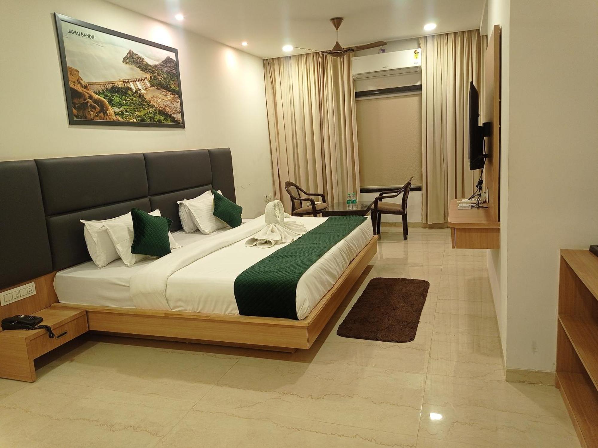Sun Stone Hotel & Club - Jawai Sheoganj Eksteriør bilde