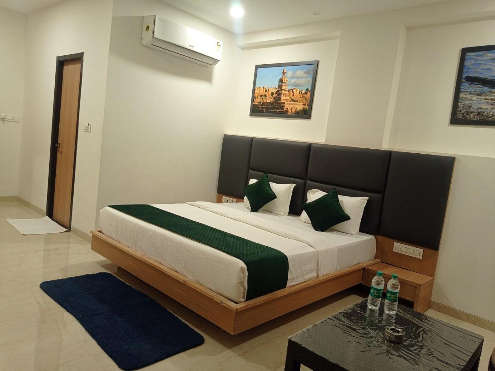 Sun Stone Hotel & Club - Jawai Sheoganj Eksteriør bilde